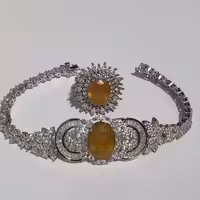 نیم ست تمام جواهر سلطنتی با تخمه یاقوت زرد برمه 100% معدنی ایتالیایی