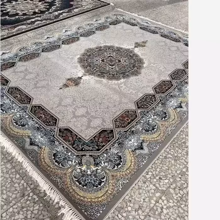 فرش ماشینی کاشان700شانه آکرلیک طرح هالیدی فیلی12متری(باارسال رایگان)