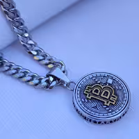 گردنبند بیت کوین همراه زنجیر 8 میل