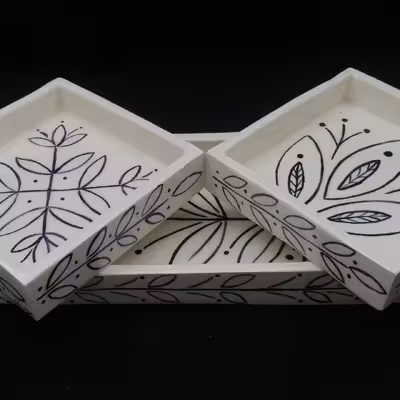 شیرینی خوری سرامیکی هیوا طرح میخک کد 10919380 مجموعه 3 عددی