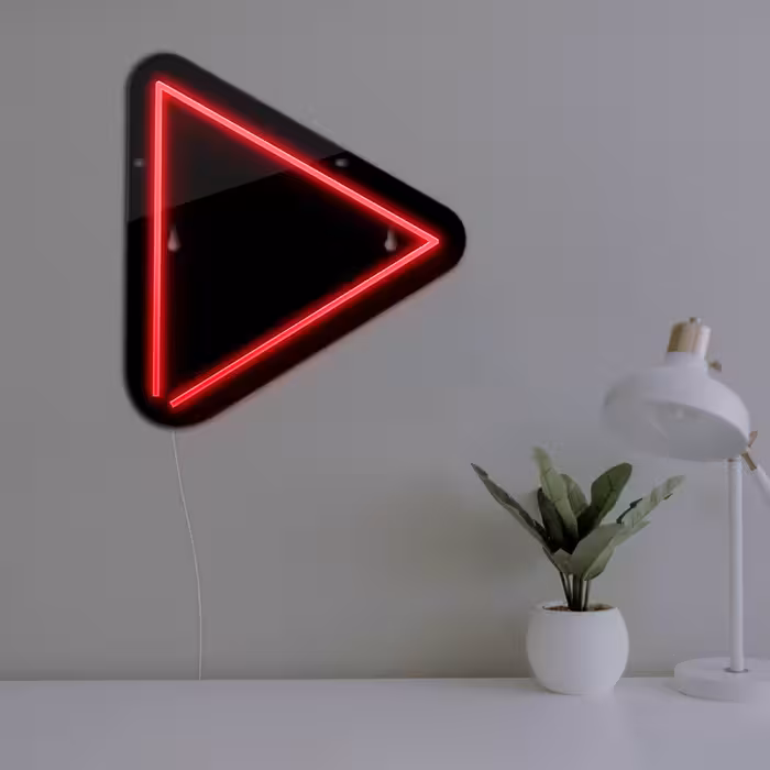 چراغ دیواری نئون دیزاین طرح Play-BL_RD