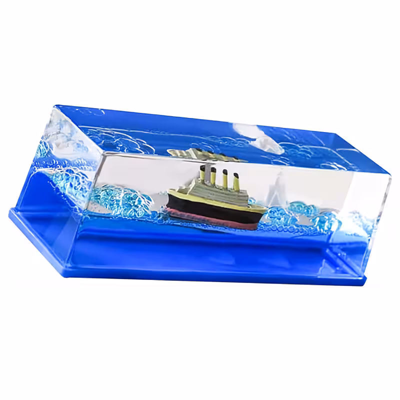 ماکت دکوری مدل کشتی تایتانیک و کوه یخ معلق