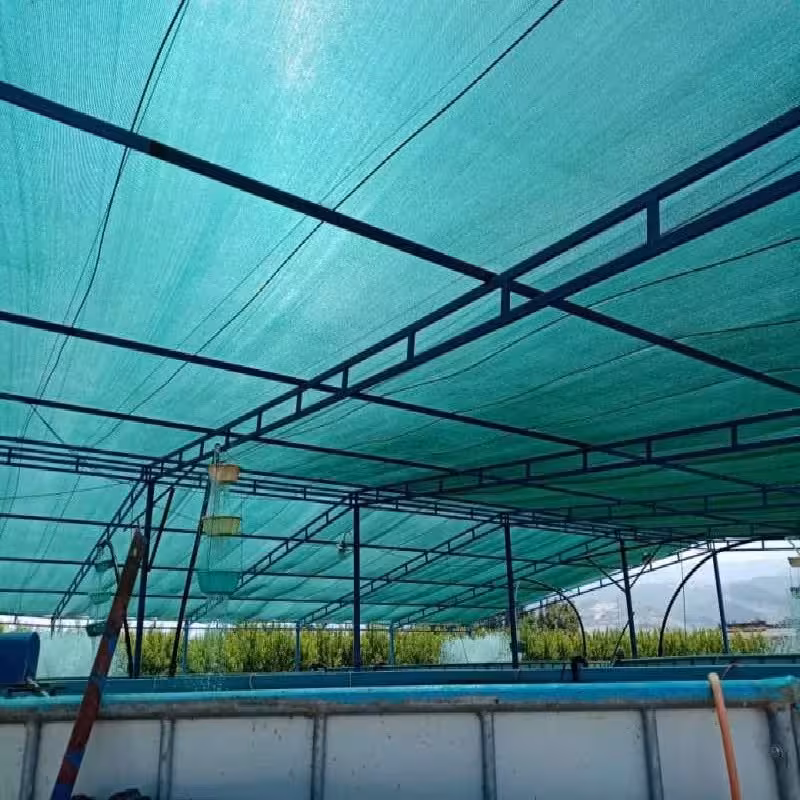 شید سایبان 80درصد 8 در 4 متر دور دوزی شده همراه با حلقه نصب