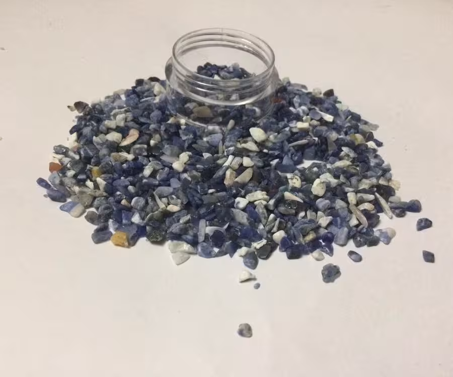 سنگ ریز تزیینی  سورمه ای سفید روشن