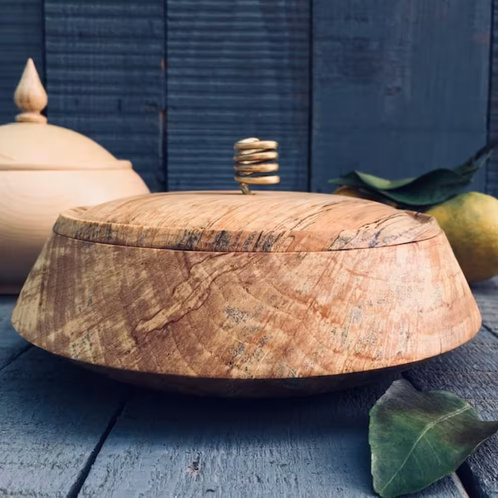 ظرف چوبی درب دار کد 831