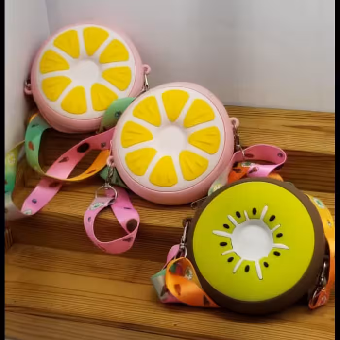 کیف سیلکونی طرح میوه بند دار 