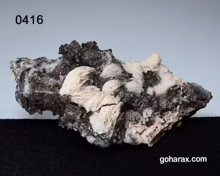 سنگ زینتی باریت با همرشدی کوارتز