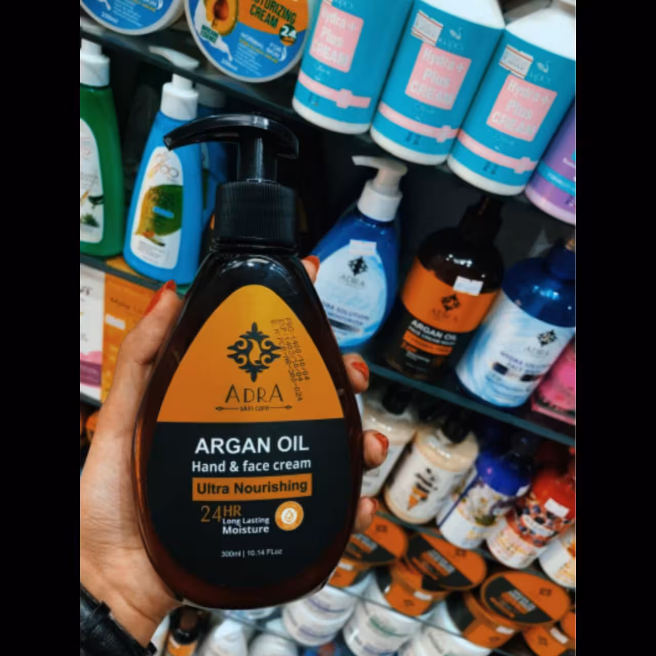 کرم مرطوب کننده دست و صورت حاوی روغن آرگان 