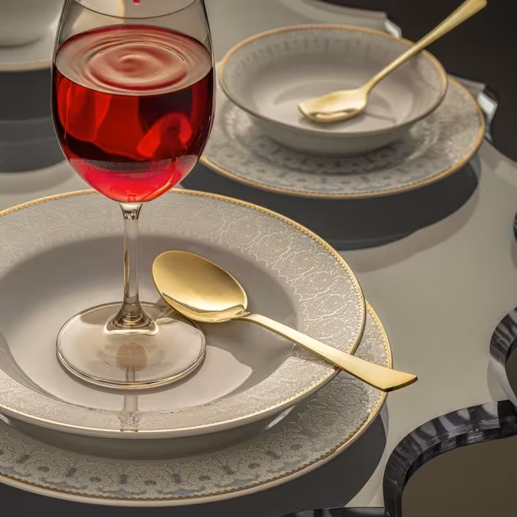 سرویس 96 پارچه چینی هومیت طرح برلیانس فیروزه ای