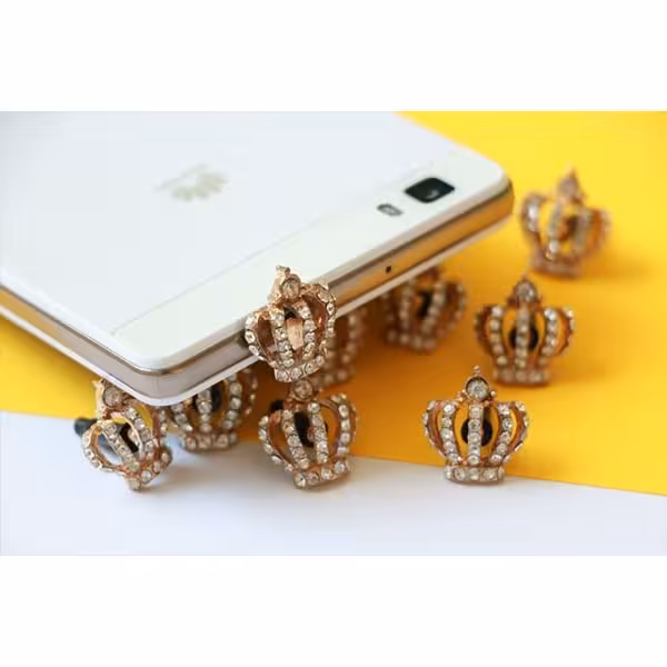 افزونه موبایل طرح تاج طلایی Crown Pink Plug in Mobile Aux