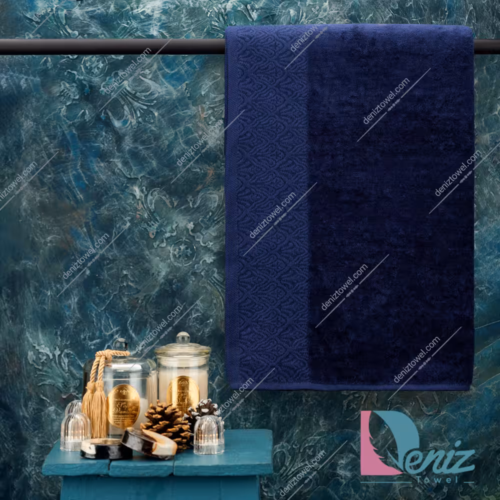 حوله حمامی طرح کاریزما رنگ سرمه ای