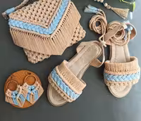 ست کیف و صندل و گوشواره مکرومه طرح دو رنگ