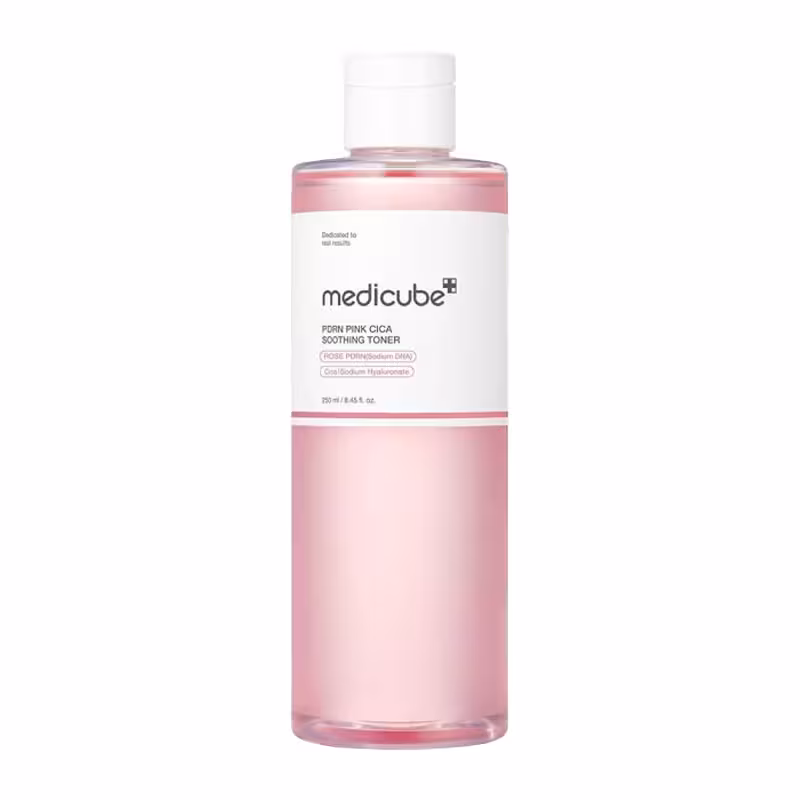 تونر صورتی تسکین دهنده و روشن کننده سیکا PDRN Pink Cica مدی کیوب Medicube حجم 250ml