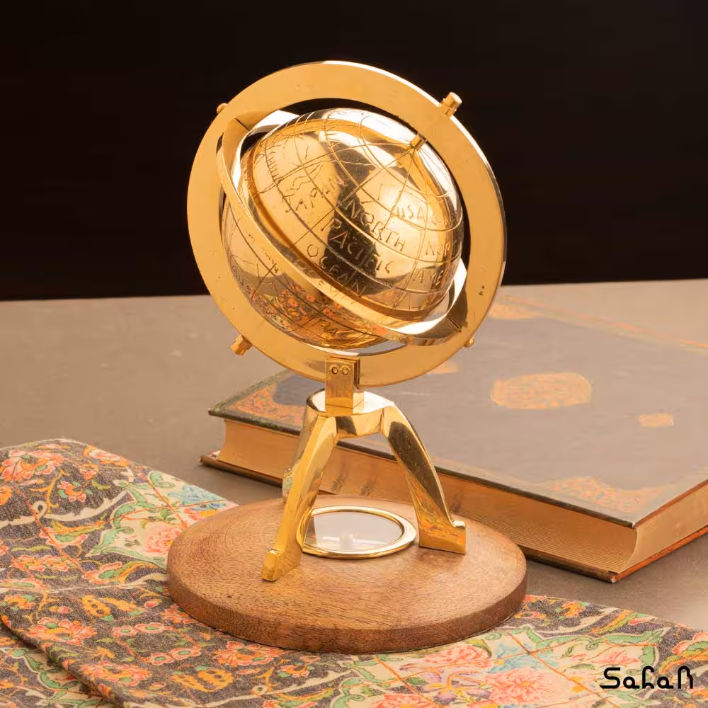 کره زمین برنجی پایه قطب نما دار