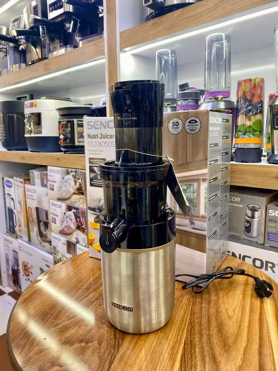عصاره گیر برند سنکور مدل 8050