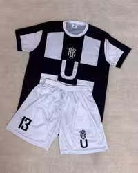 کیت یوونتوس – بارو