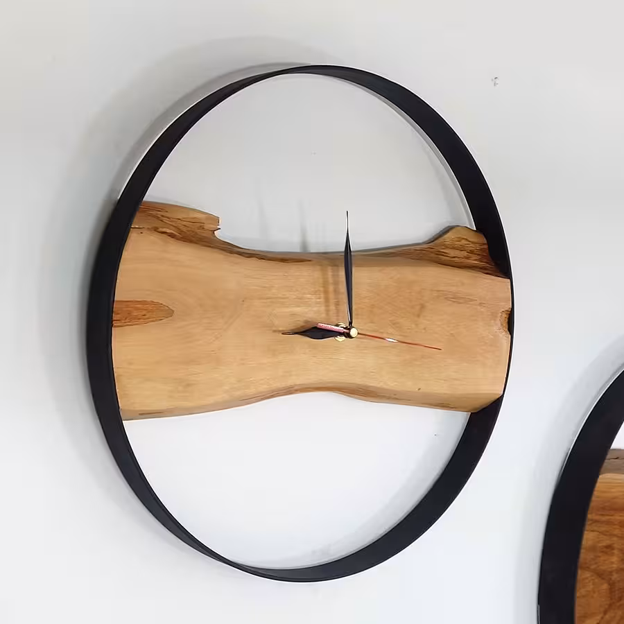 ساعت دیواری روستیک از چوب توسکا و فلز قطر 40 سانت