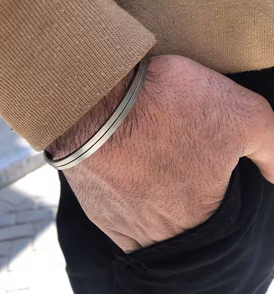 دستبند بنگل دو لاین بسته استیل رنگ ثابت