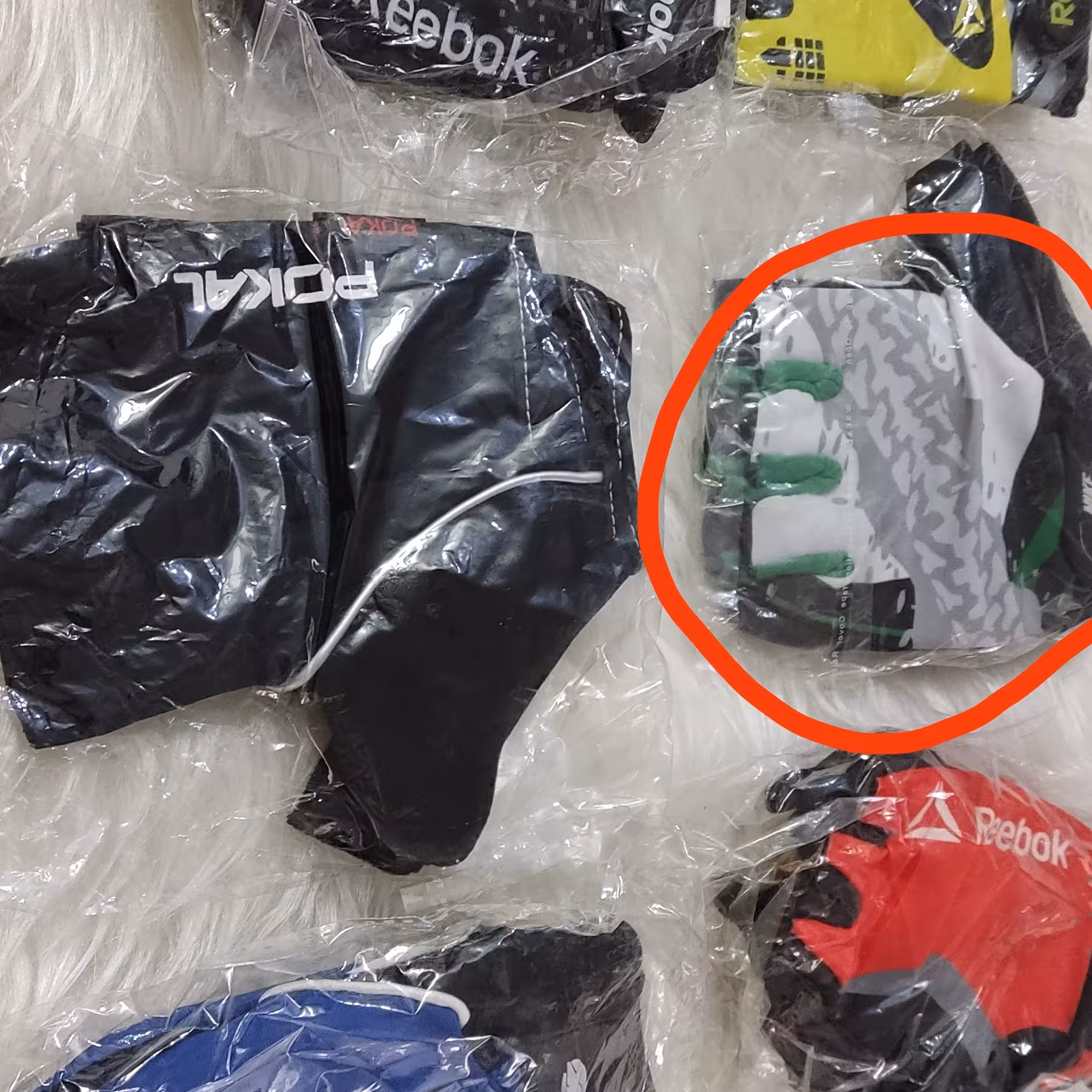 دستکش بدنسازی بانوان ایرانی 