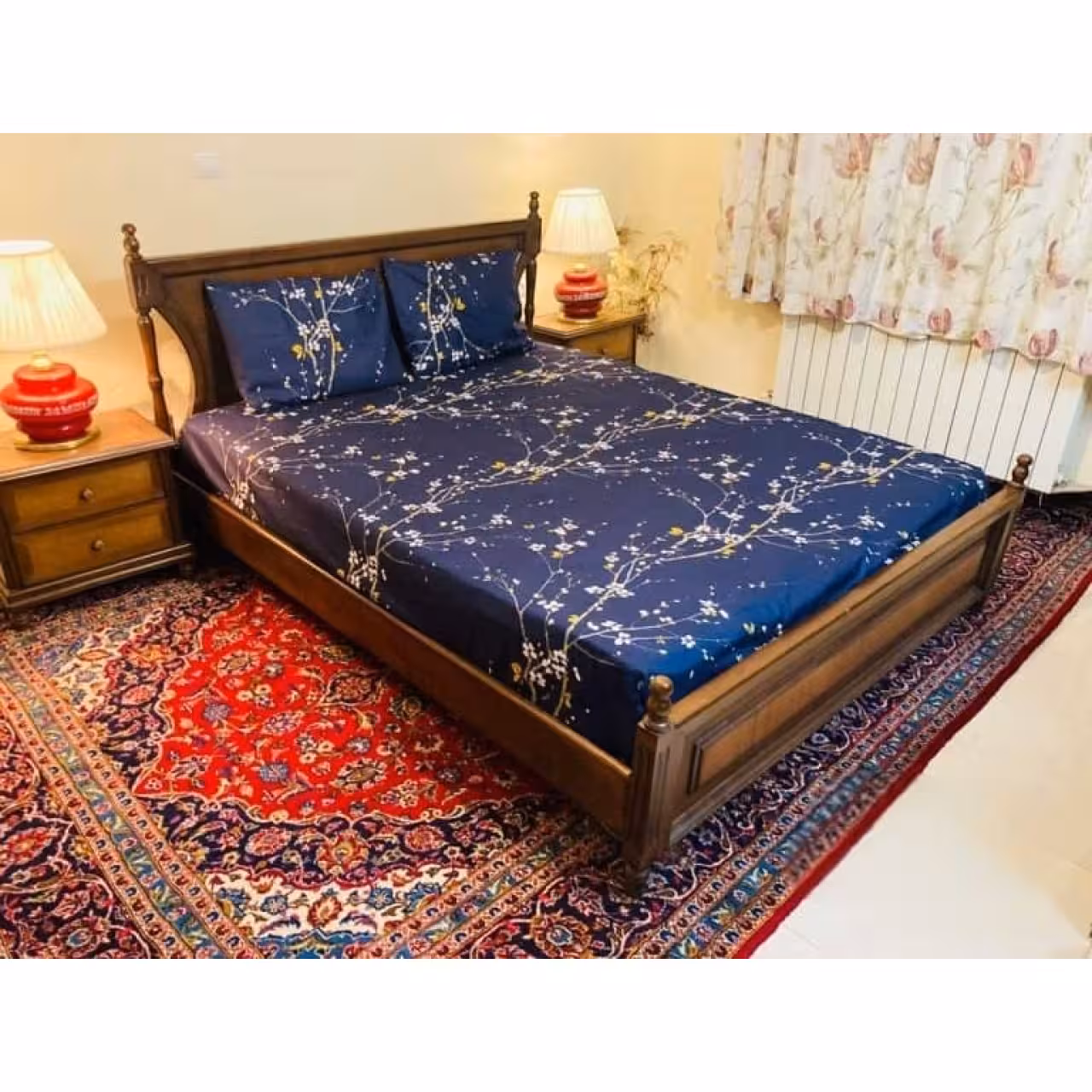 روتختی کشدار تخت دونفره طرح ترک مدل زنبق 180*200 سانتی‌متر