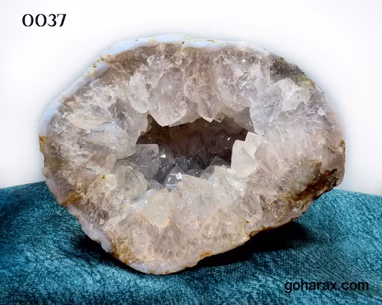 سنگ زینتی ژئود کوارتز