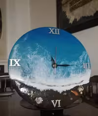 ساعت دیواری رزینی طرح دریا کد 10700