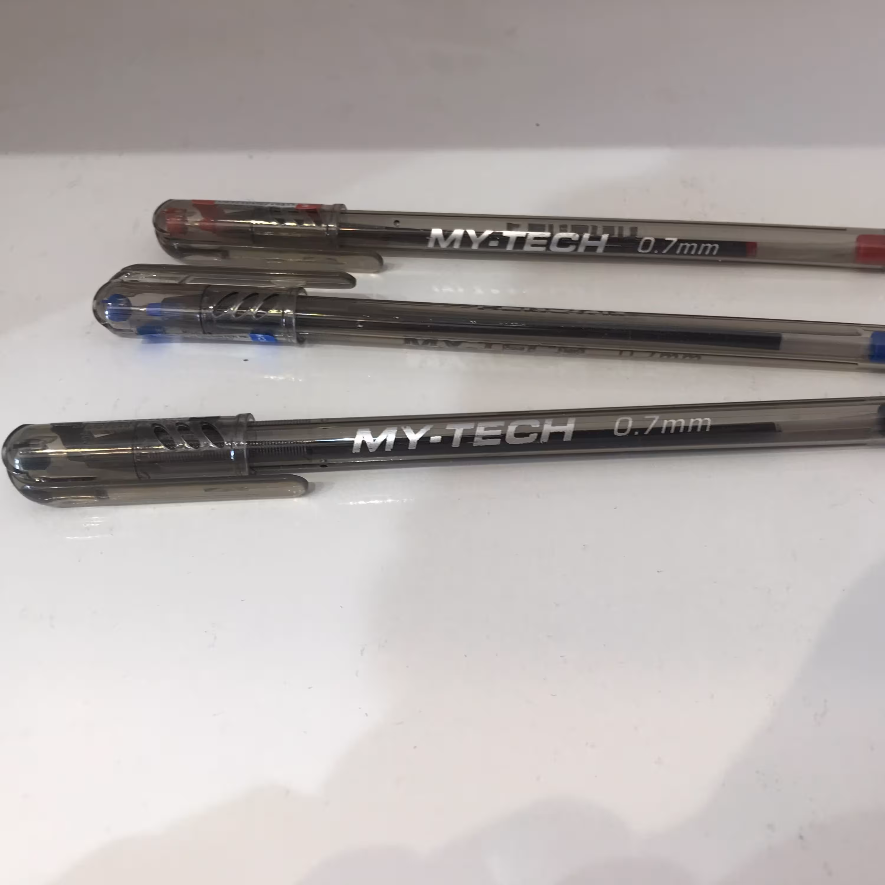 خودکار7  دهم پنسان قرمز مدل مای تک