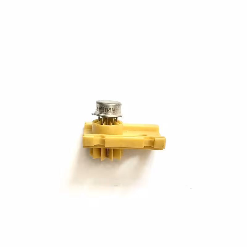 آیسی LM304H
