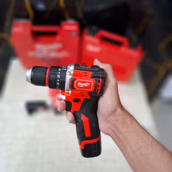 دریل شارژی 24 ولت میلواکی مدل M88 FUEL