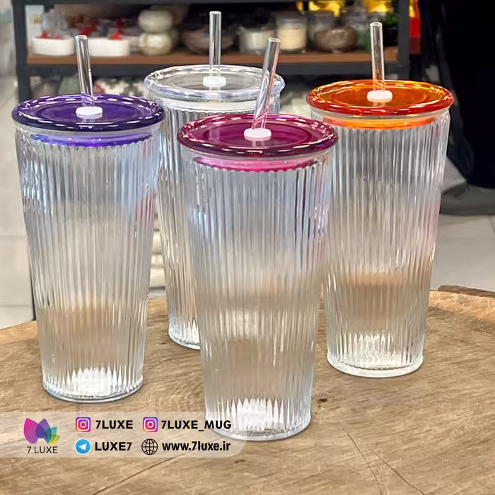 لیوان اسموتی نارینا