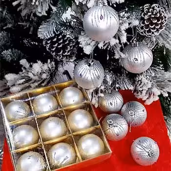 گوی کریسمس نقره ای قطر 6 سانت 9 عددی