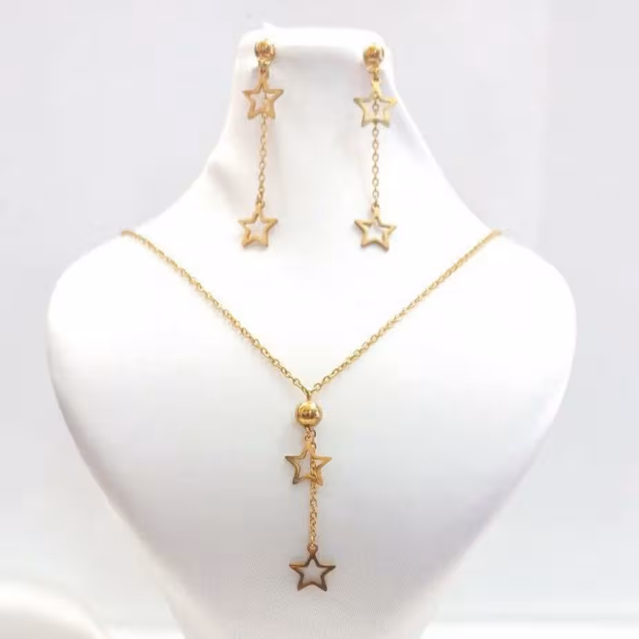 نیم ست گردنبند و گوشواره استیل با آویز  ستاره