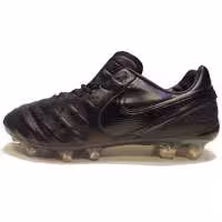 کفش استوک مخصوص استفاده در چمن طبیعی نایک تیمپو nike tiempo football shoes