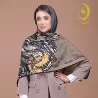روسری نخ گارزا    مجلسی  آترین  ارسال رایگان بسیار شیک  دور دست  دوز خاکستری قواره متوسط 125 در8 رنگ