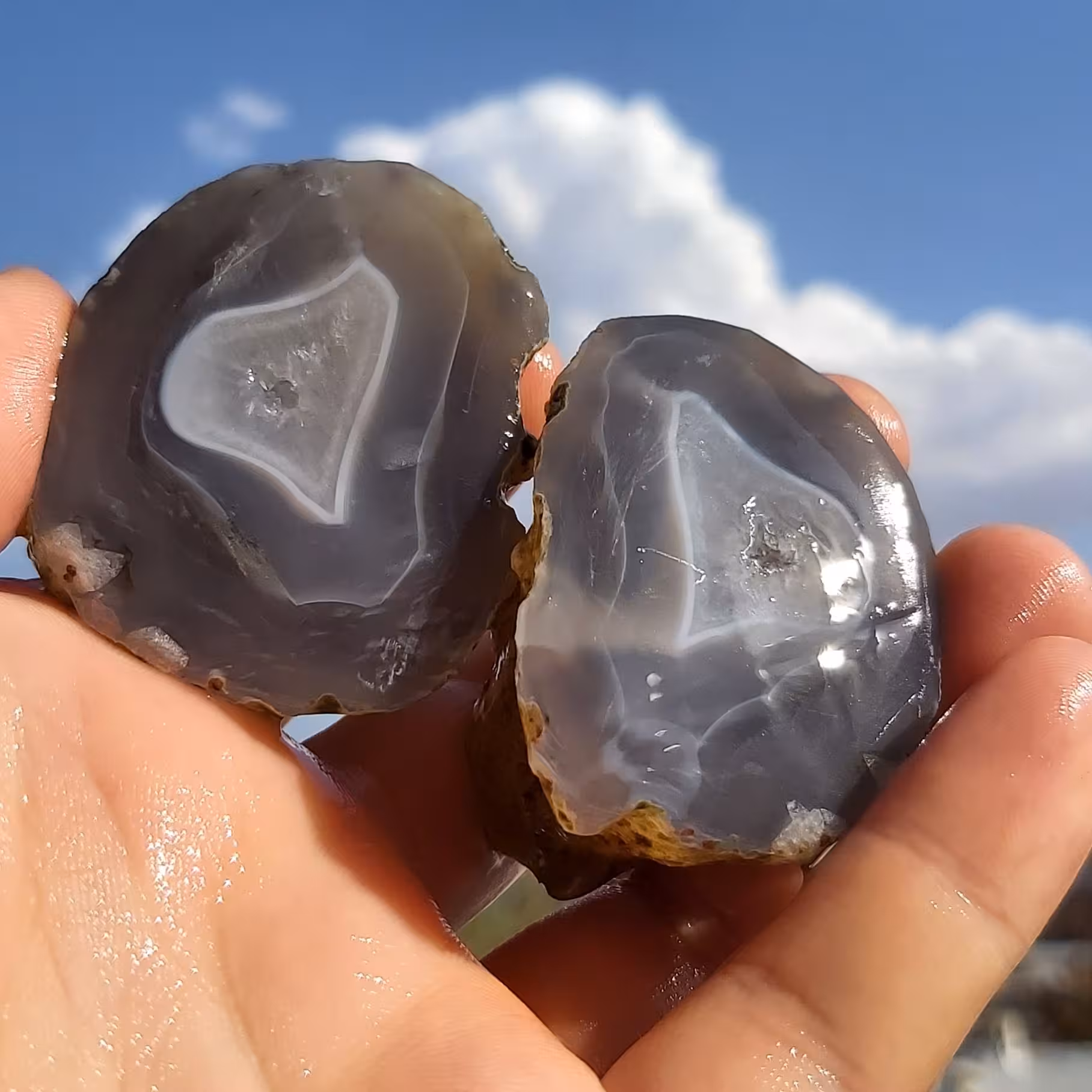 راف سنگ عقیق سلیمانی وسط  ژئود دار زیبا کد 1