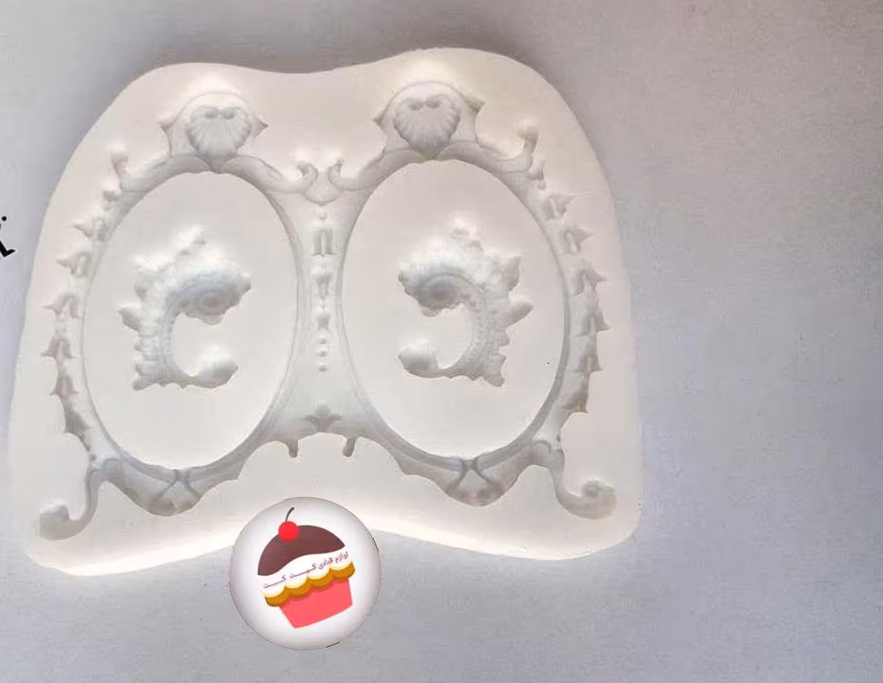 مولد دوقاب و حاشیه سفید