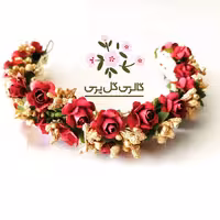 تاج گل مادر و نوزاد قرمز و طلایی 