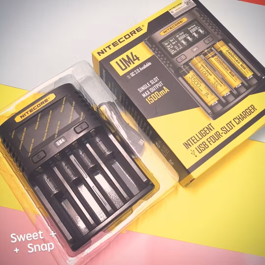 شارژر آمریکایی باتری نایتکر nitecore آمریکا مدل UM4 ترمیم کننده باتری معیوب نایت کر کور باطری فست شارژ 
