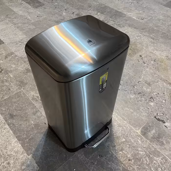 سطل زباله پدالی کنتراست مدل 30