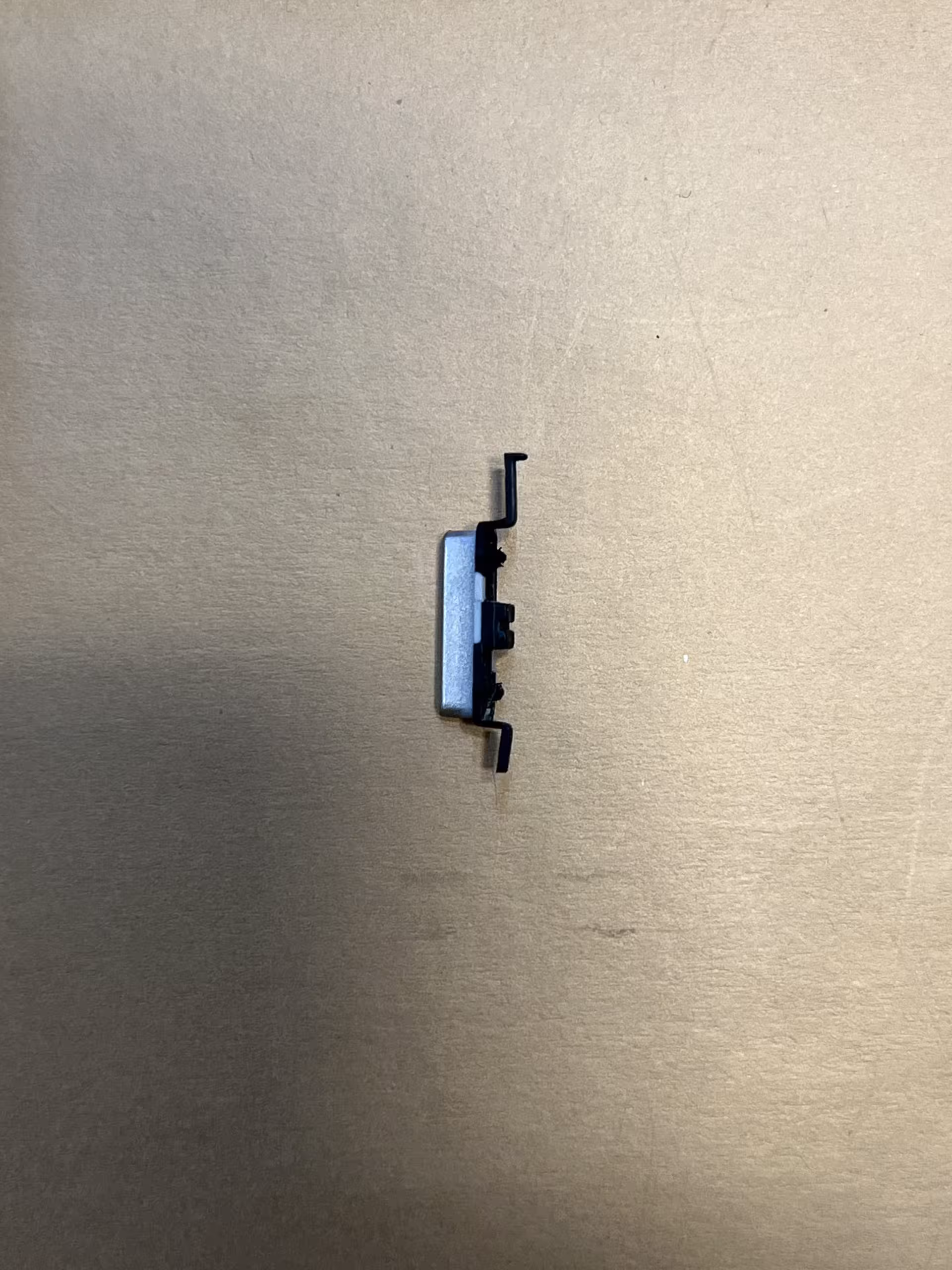 کلید پاور سامسونگ گرند پرایم پلاس | Samsung Galaxy Grand Prime Plus G532F فابریک و روکاری در حد آک رنگ طوسی &#8220;اصالت کالا&#8221;:&#8221;اورجینال&#8221;