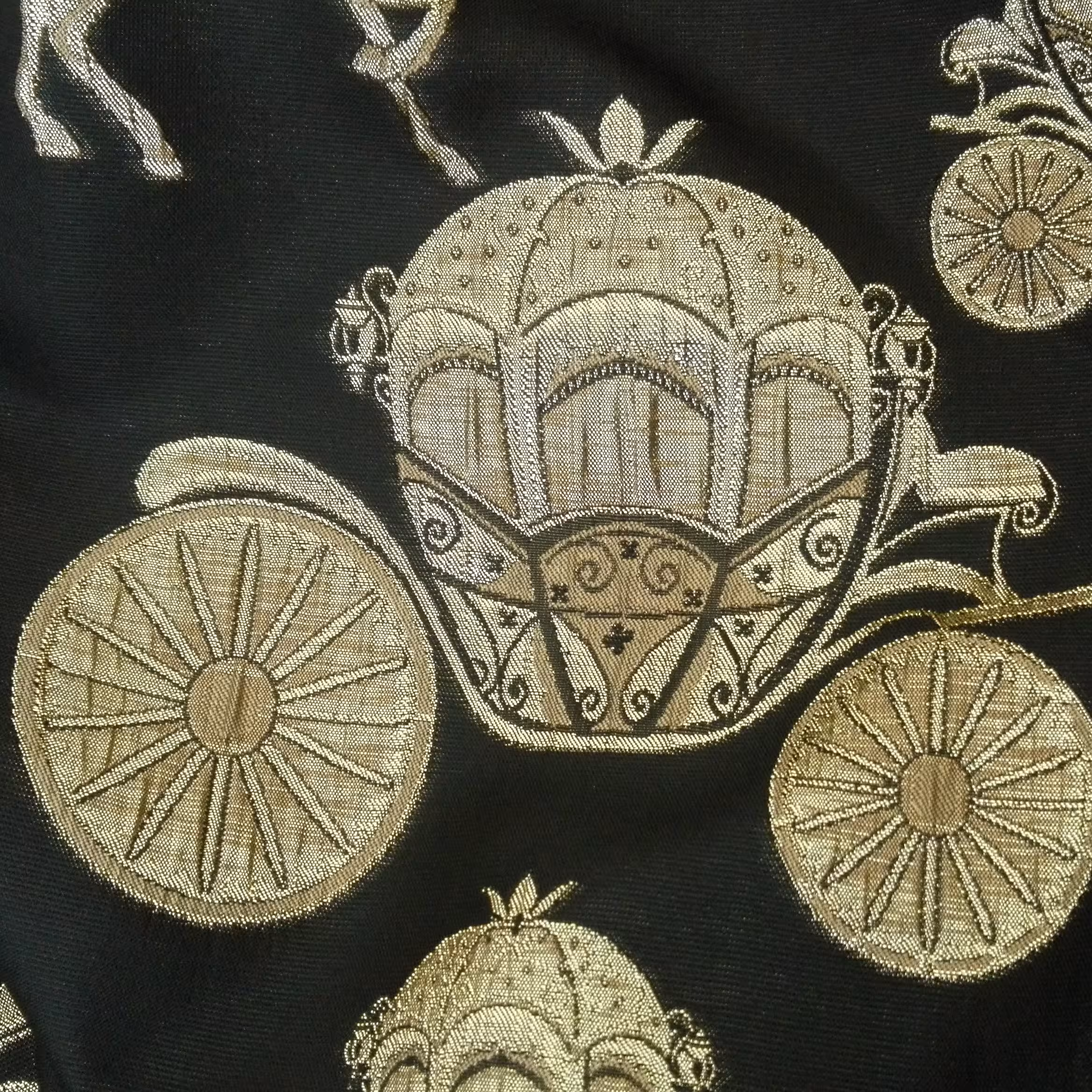 پارچه ژاکلین تموم شده موجودی نگیرید