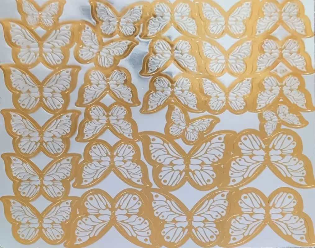 پروانه تزیینی طلایی عیر خوراکی