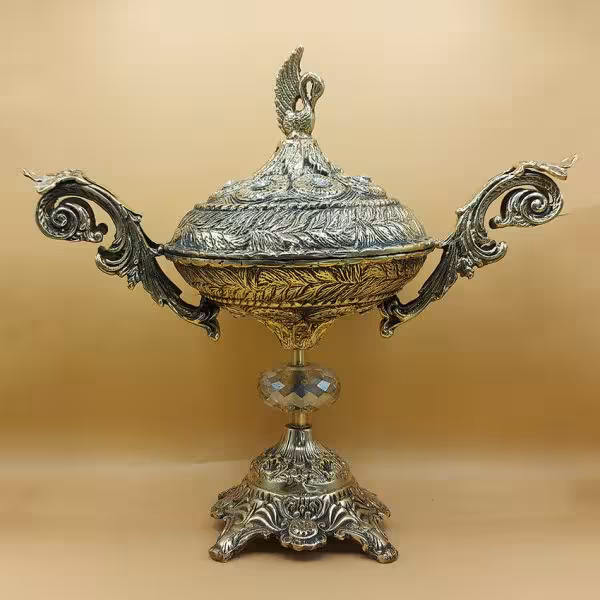 شکلات خوری برنجی پایه مدل دسته دار ارتفاع 40 عرض 40 کد 120011