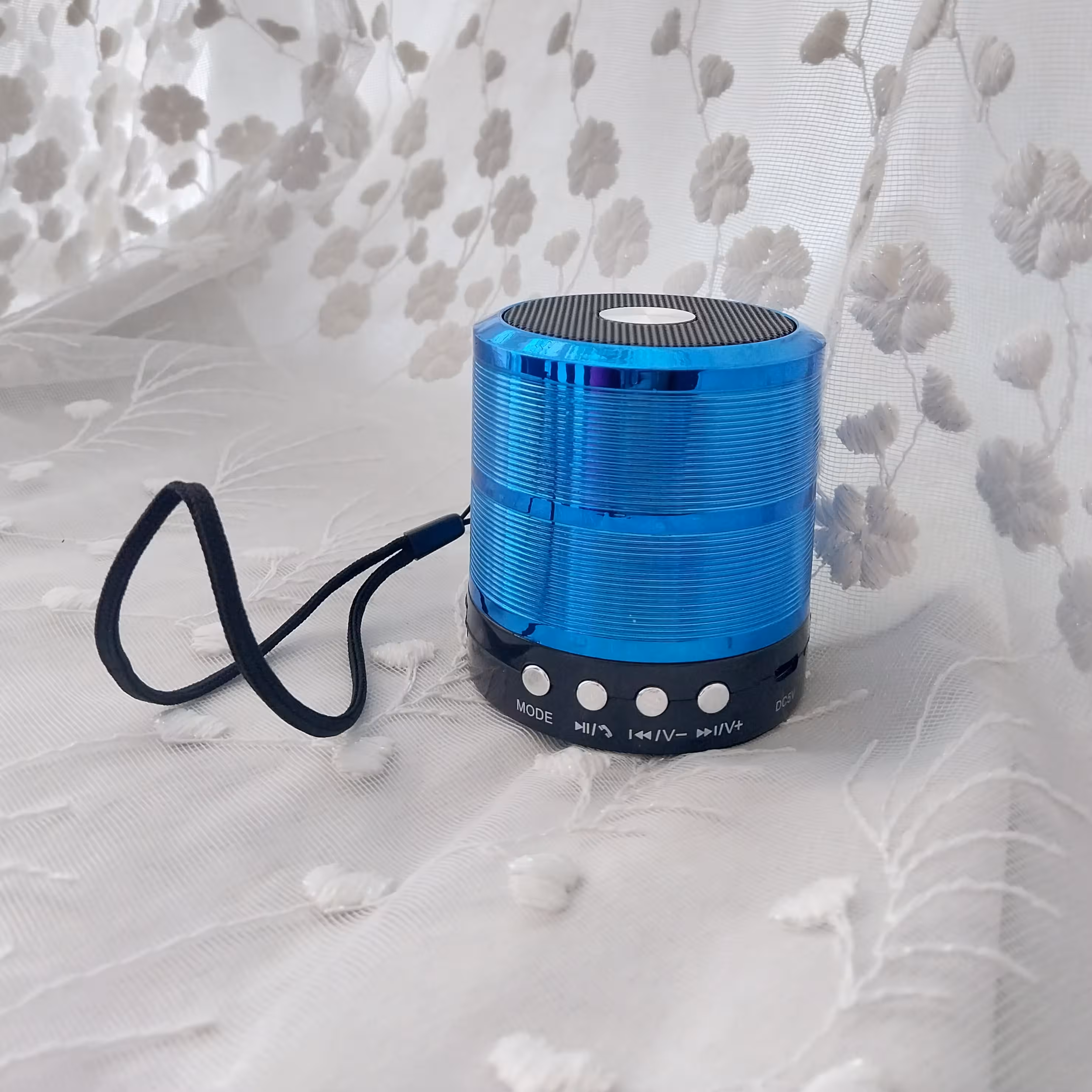 اسپیکر شیک در رنگبندی  کیفیت عالی ارسال رایگان