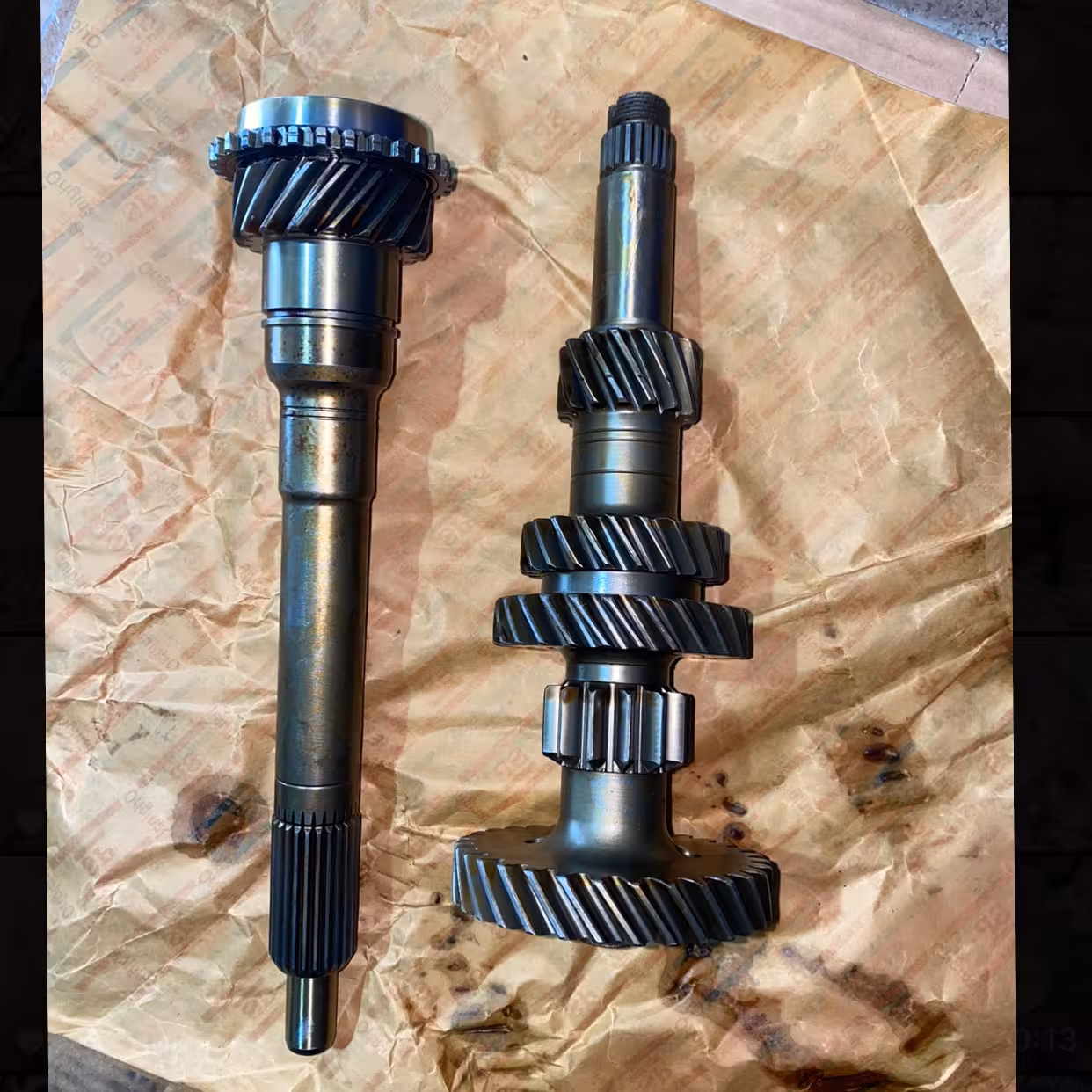 دنده زیر و شفت 4 گیربکس آریسان وانت نو شرکتی sp طلایی