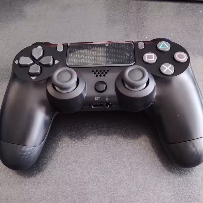 دسته ps4 دارای ژیروسکوپ 6 محور