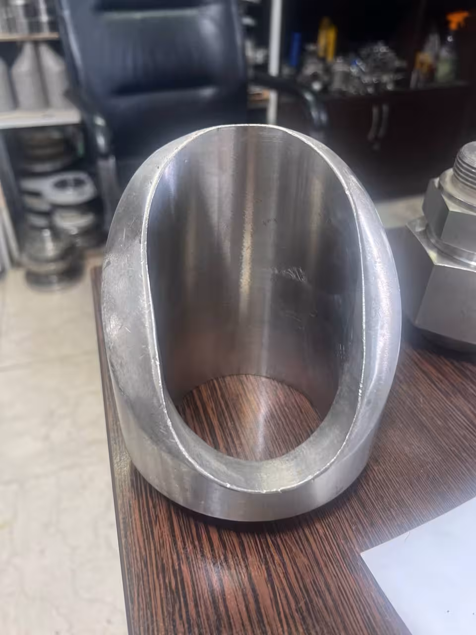 ایلبولت فشار قوی استنلس استیل 12" به 3 اینچ رده 10 اس از جنس SA182F316/F316L