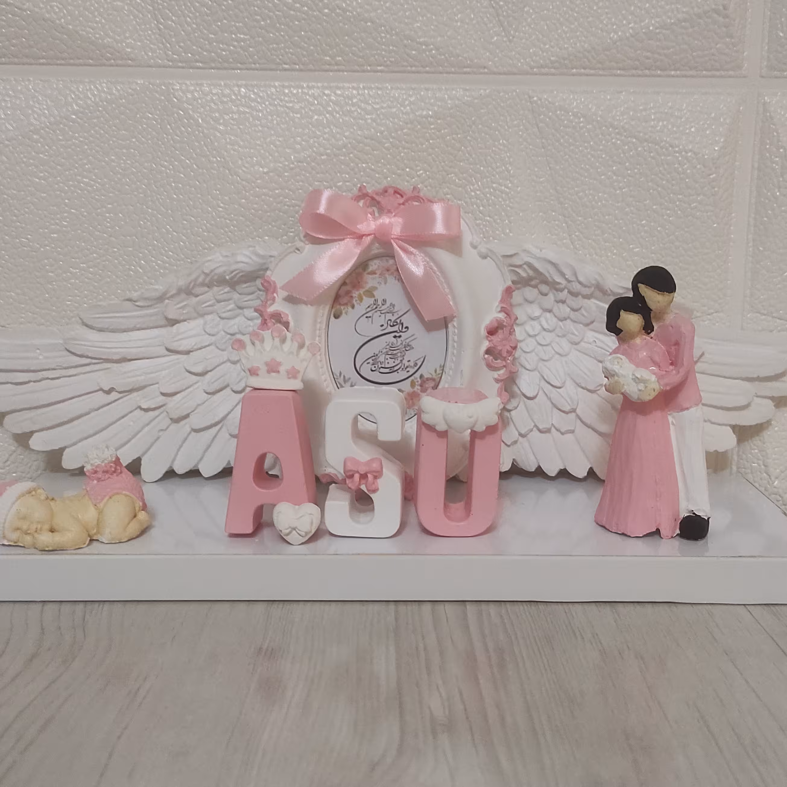 استند اسم  دخترونه