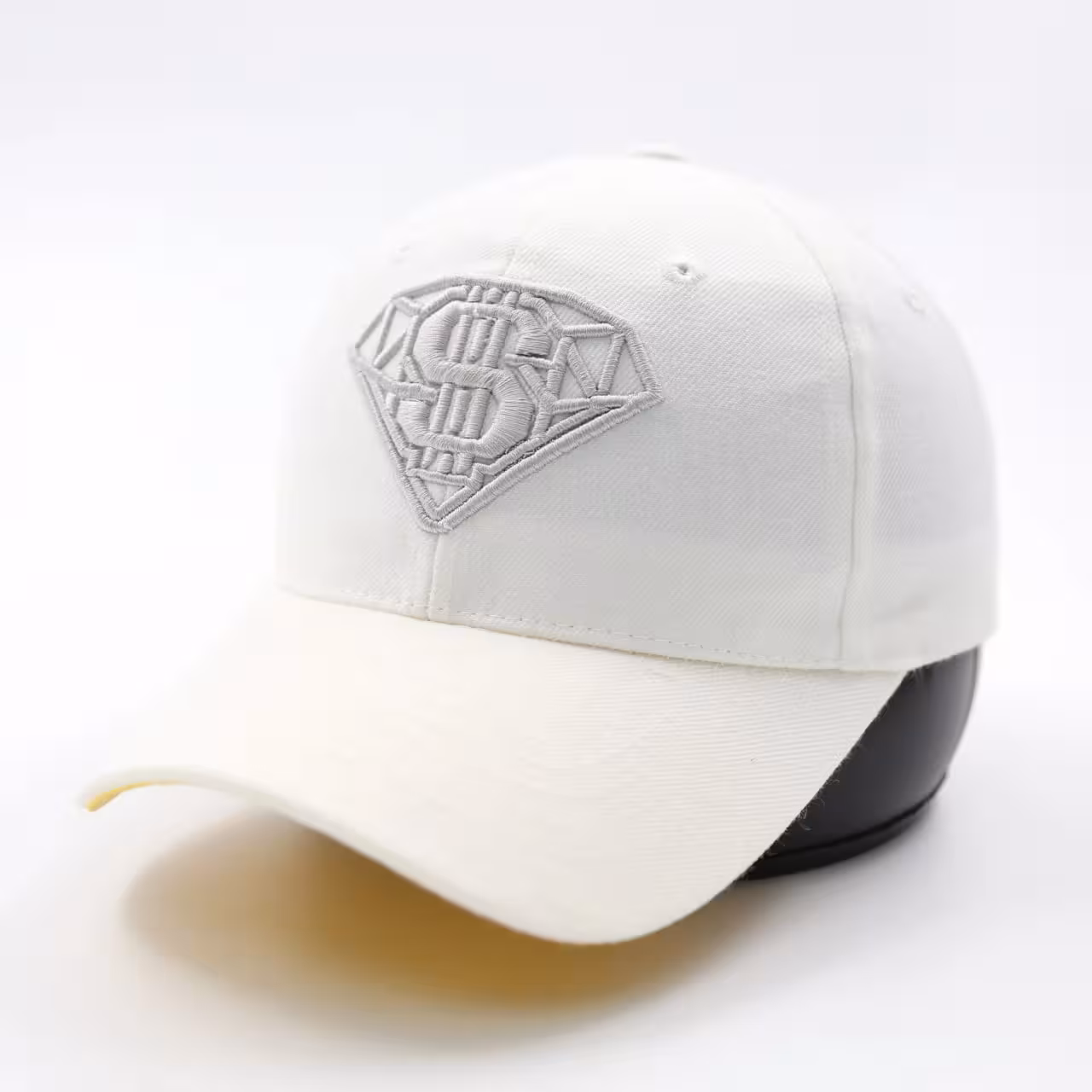 کلاه بیسبالی کتان گلدوزی S بزرگ