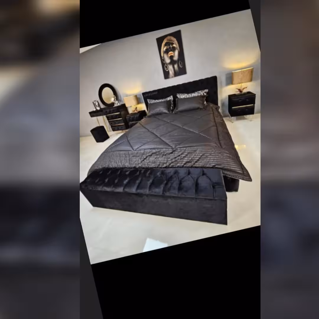 سرویس خواب
شامل تخت و دوعدد پاتختی و کفی فلزی کنسول اینه صندلی